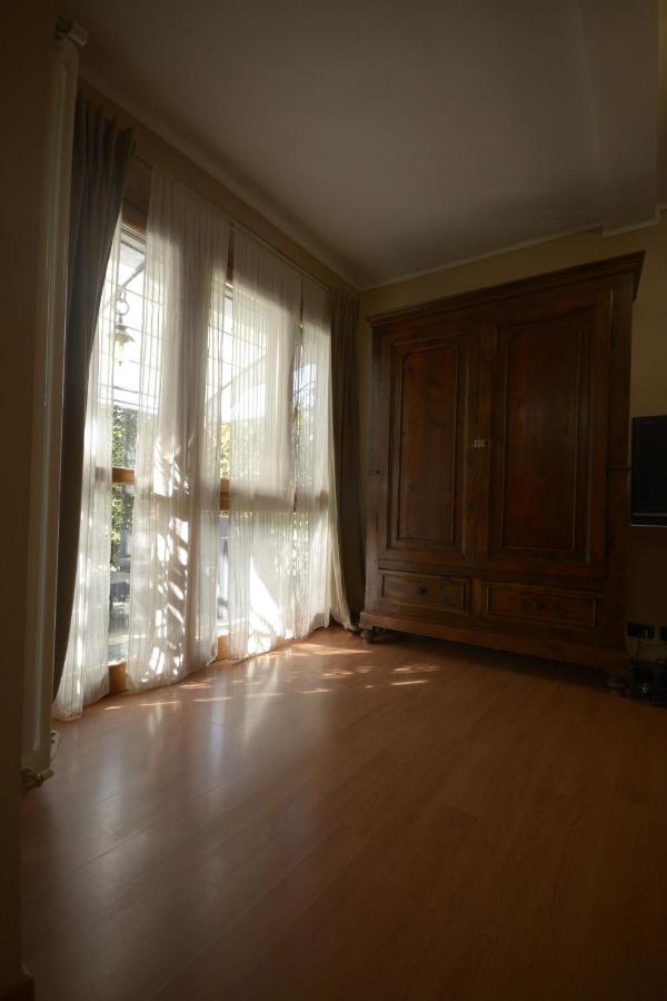 Villa Marisa Pavia Exteriör bild