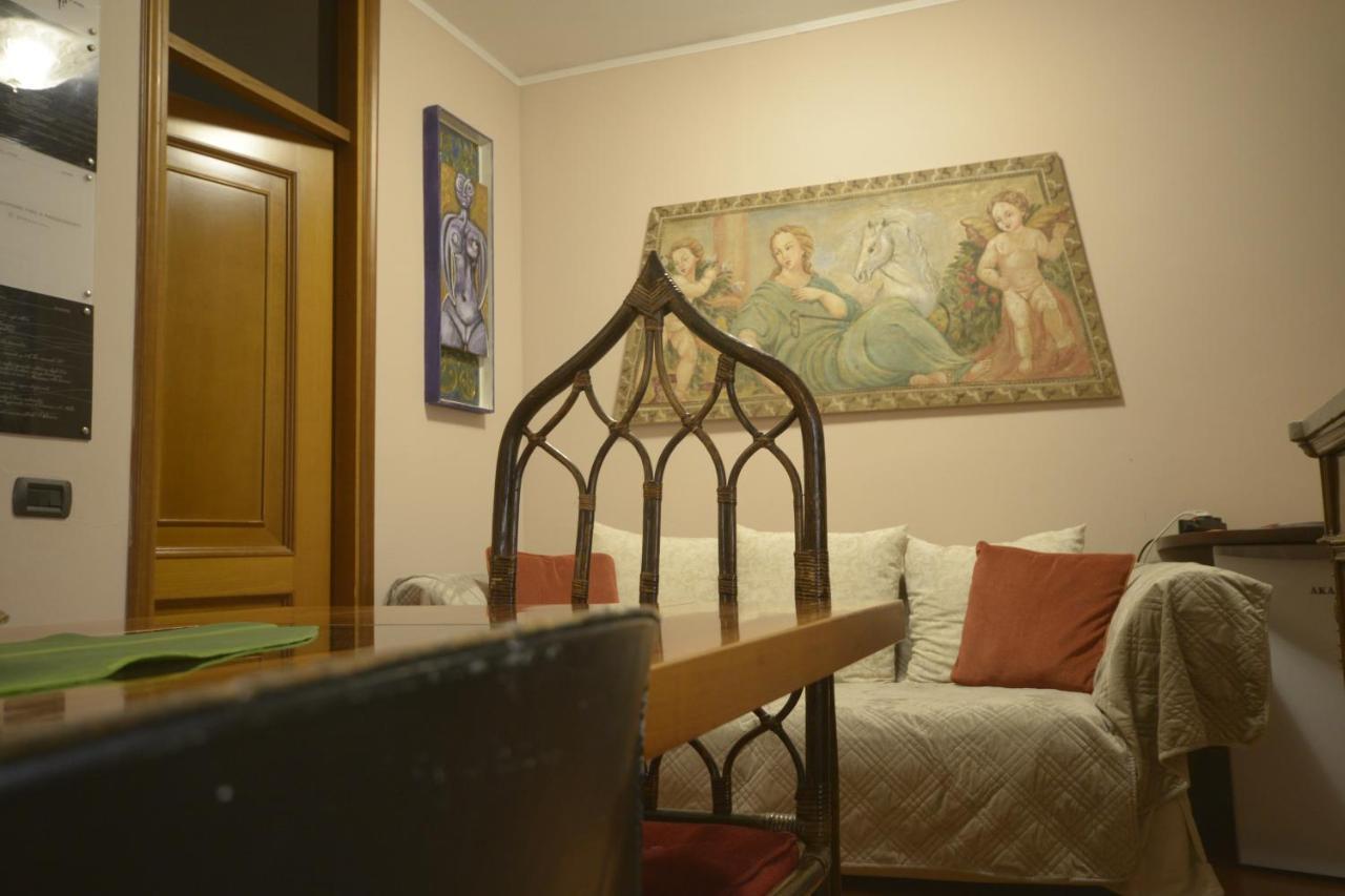 Villa Marisa Pavia Exteriör bild